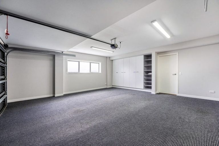 Photo of property in 128 Churchill Road, Rothesay Bay, Auckland, 0630