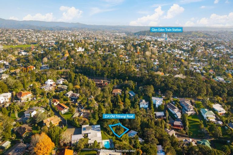 Photo of property in 214 Old Titirangi Road, Titirangi, Auckland, 0604