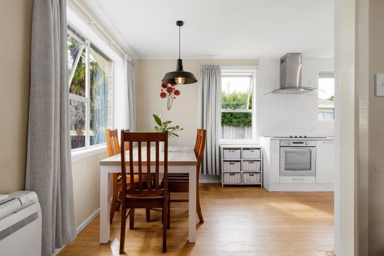 Photo of property in 2 Creswell Place, Leamington, Cambridge, 3432