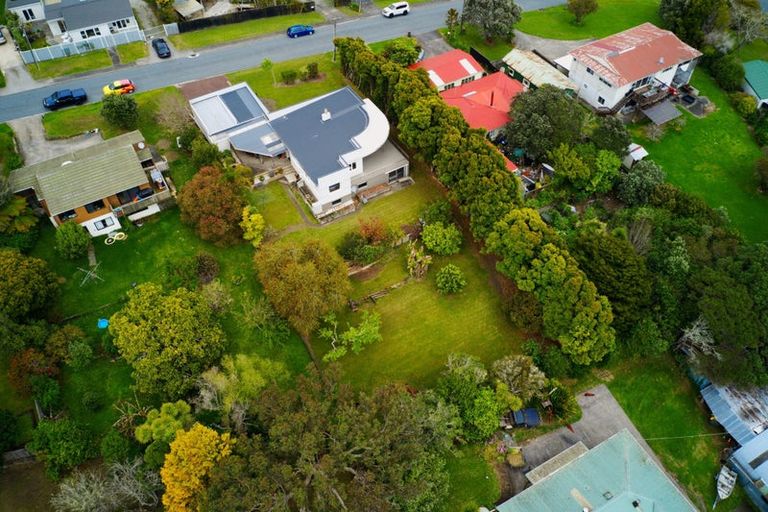 Photo of property in 15 St James Avenue, Helensville, 0800