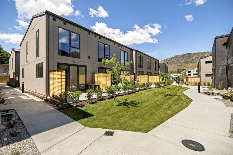 Photo of property in Coronet Peak Alpine, 38/159 Arthurs Point Road, Arthurs Point, Queenstown, 9371