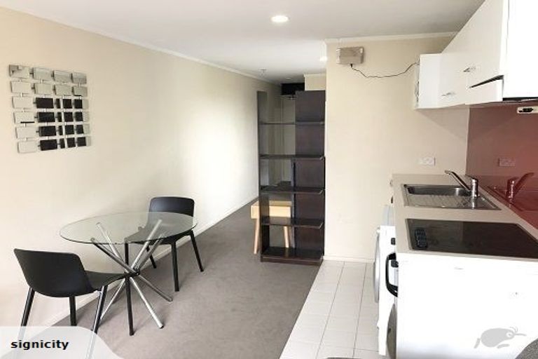 Photo of property in Waldorf Bankside Apartments, 4e/8 Bankside Street, Auckland Central, Auckland, 1010