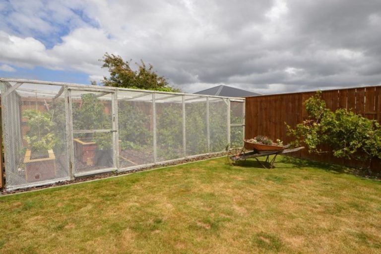 Photo of property in 46 Armstrong Avenue, Carterton, 5713