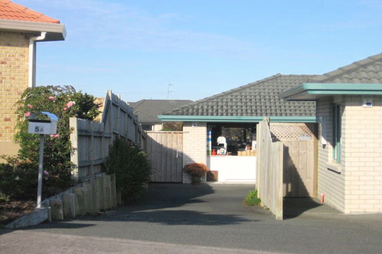 Photo of property in 5a Inagh Close, Dannemora, Auckland, 2016