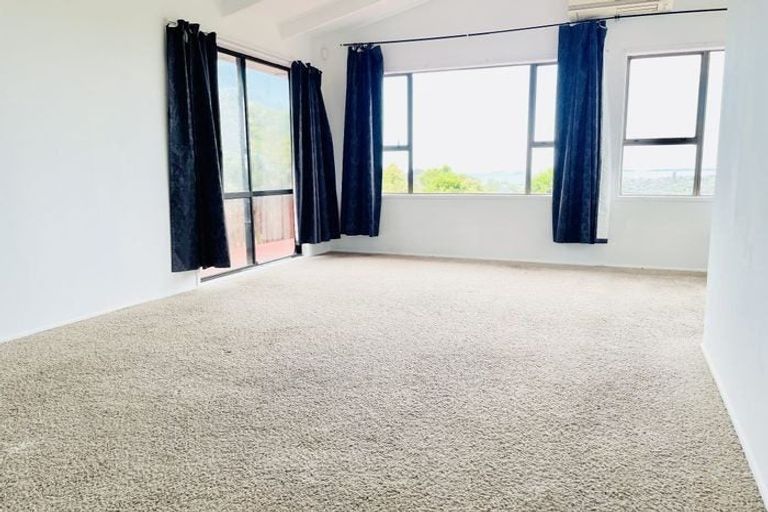 Photo of property in 741 East Coast Road, Browns Bay, Auckland, 0630