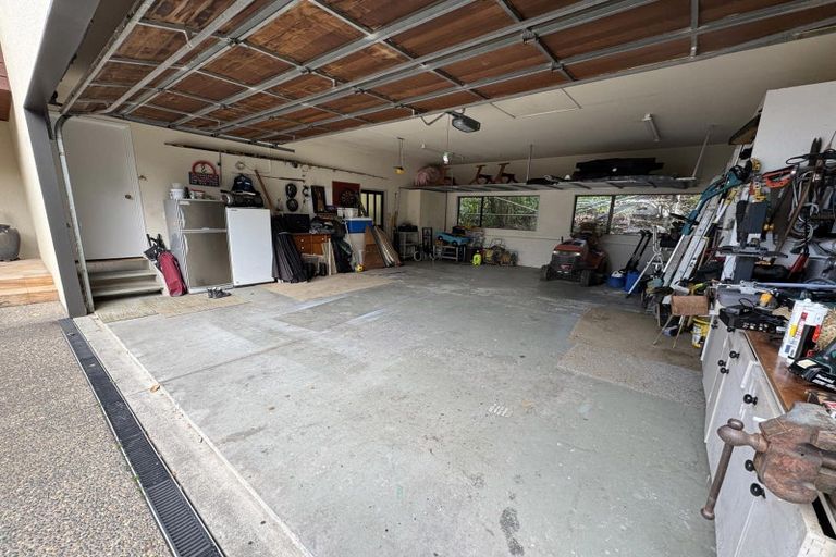 Photo of property in 1127 Whangaparaoa Road, Tindalls Beach, Whangaparaoa, 0930