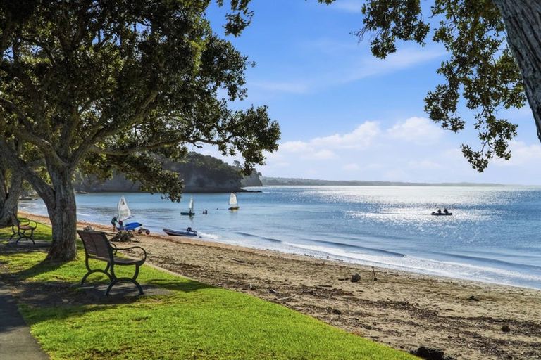 Photo of property in 2/76 Wairoa Road, Narrow Neck, Auckland, 0624