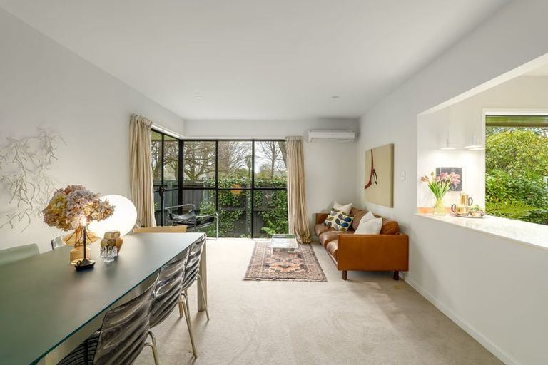 Photo of property in 155 Fendalton Road, Fendalton, Christchurch, 8041