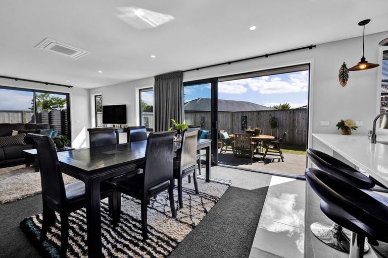 Photo of property in 8 Wheki Lane, Inglewood, 4330