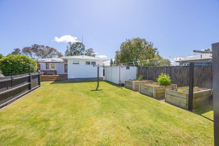 Photo of property in 14 Riverlea Road, Riverlea, Hamilton, 3216