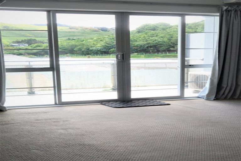 Photo of property in Monterey Apartments, 62/232 Middleton Road, Glenside, Wellington, 6037