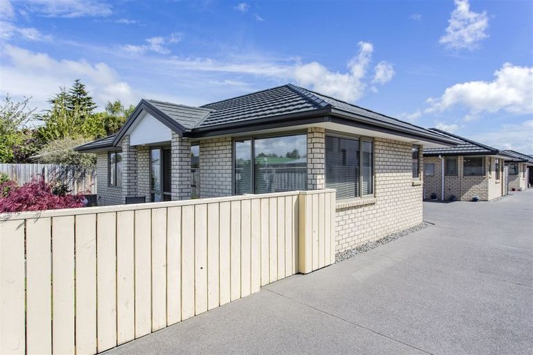 Photo of property in 1/67 Marshland Road, Shirley, Christchurch, 8061