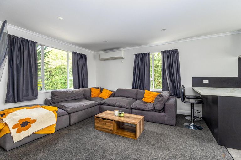 Photo of property in 98 Acacia Drive, Levels, Timaru, 7973