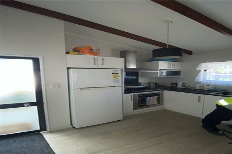 Photo of property in 52 Robertson Road, Favona, Auckland, 2024