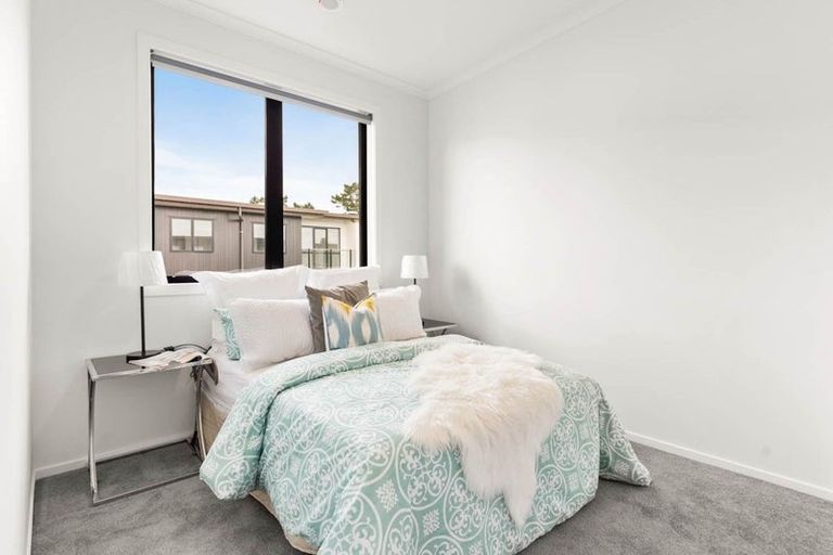 Photo of property in 11/130 Stancombe Road, Flat Bush, Auckland, 2016