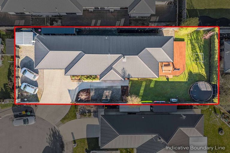 Photo of property in 8 Stonebridge Lane, Oxford, 7430