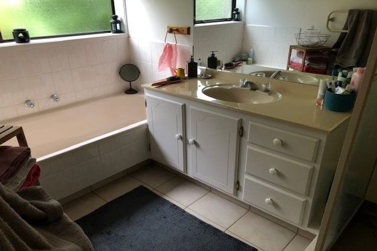 Photo of property in 15 Charles Prevost Drive, The Gardens, Auckland, 2105