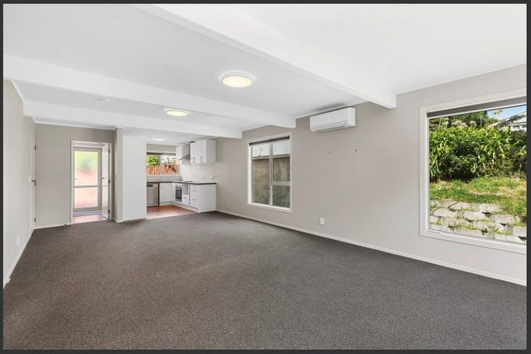 Photo of property in 27 Izard Road, Khandallah, Wellington, 6035