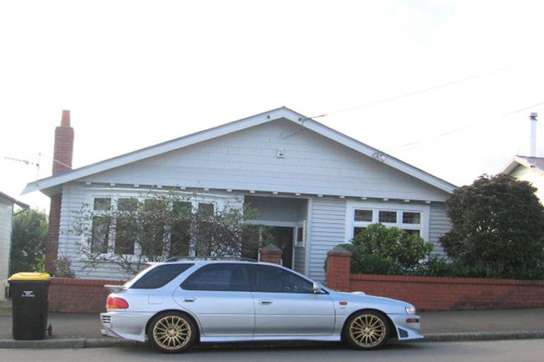 Photo of property in 19 Helston Road, Johnsonville, Wellington, 6037