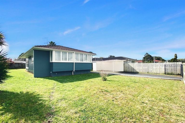Photo of property in 40 Hamilton Drive, Waiuku, 2123