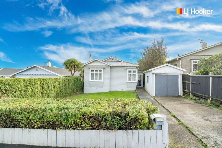 Photo of property in 27 Oakland Street, Andersons Bay, Dunedin, 9013