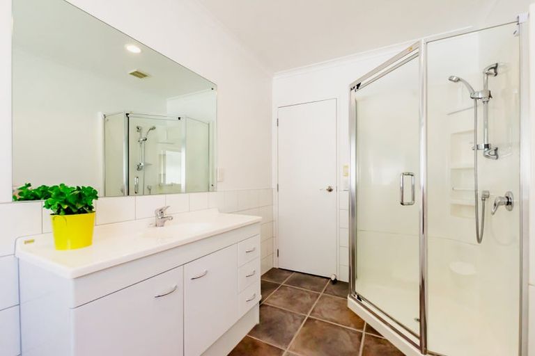 Photo of property in 23 Consort Close, Paraparaumu Beach, Paraparaumu, 5032