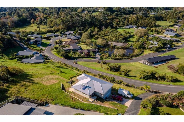 Photo of property in 25 Alderton Drive, Kerikeri, 0230