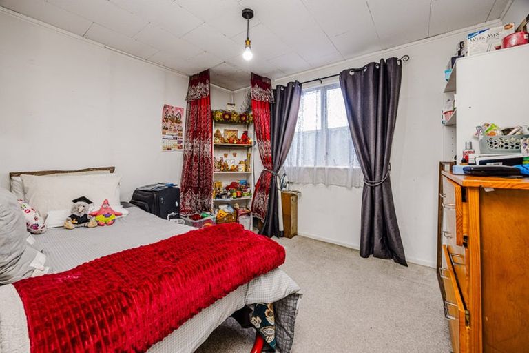 Photo of property in 2/8 Waipouri Road, Mangere, Auckland, 2022