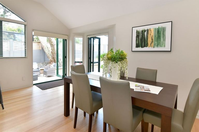 Photo of property in 108 Stanmore Bay Road, Stanmore Bay, Whangaparaoa, 0932