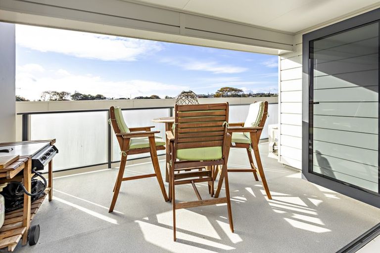 Photo of property in 2/9 Freeman Way, Manukau, Auckland, 2104