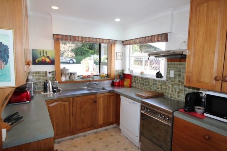 Photo of property in 59 Cluny Road, Plimmerton, Porirua, 5026