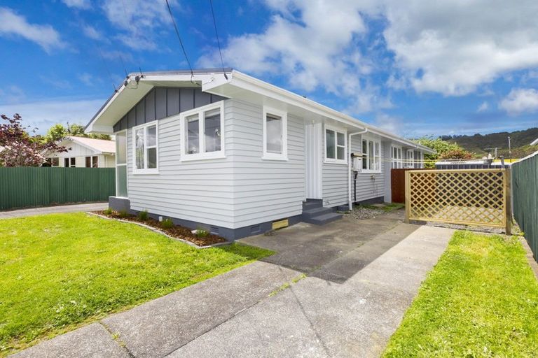 Photo of property in 1/18 Benge Crescent, Clouston Park, Upper Hutt, 5018