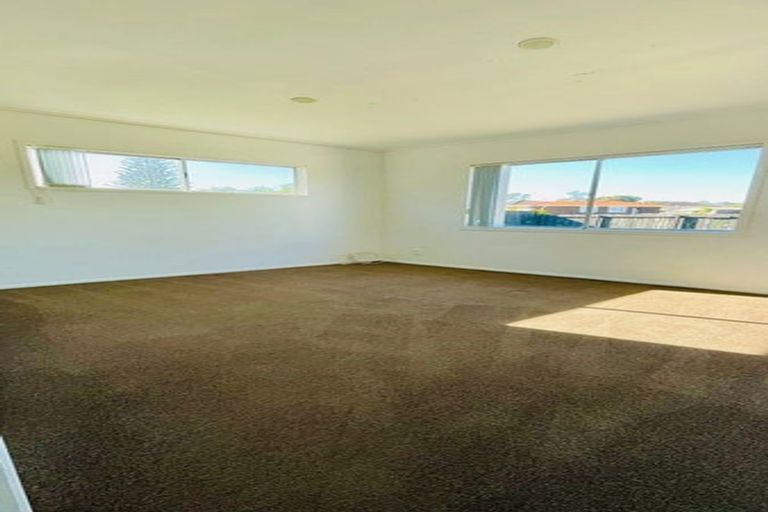 Photo of property in 2 Cramond Drive, Mangere East, Auckland, 2024