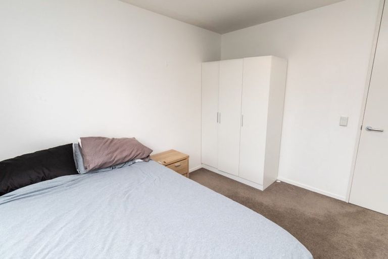 Photo of property in 48a Bassett Road, Johnsonville, Wellington, 6037