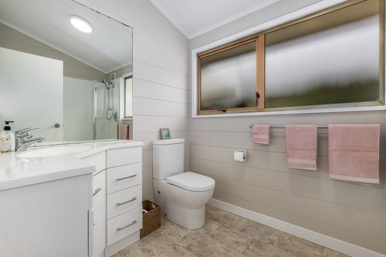 Photo of property in 10 Spey Place, Papakowhai, Porirua, 5024