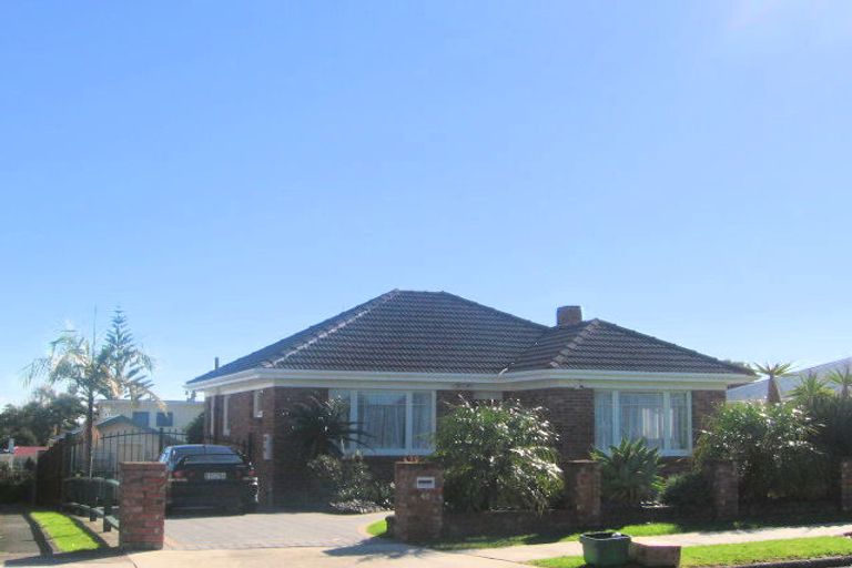 Photo of property in 2/46 Woolfield Road, Papatoetoe, Auckland, 2025