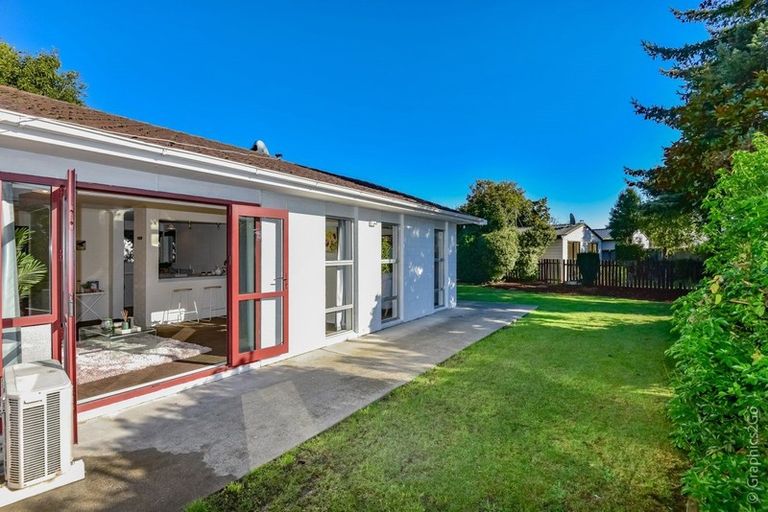 Photo of property in 3 Russley Road, Russley, Christchurch, 8042