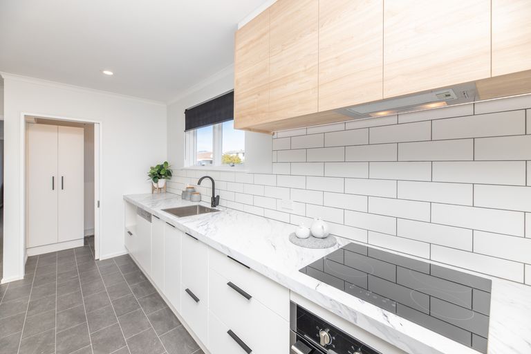 Photo of property in 12 Rosanna Place, Aranui, Christchurch, 8061