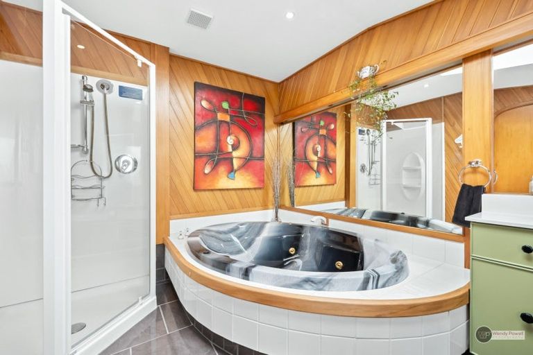 Photo of property in 21 Dalton Grove, Stokes Valley, Lower Hutt, 5019