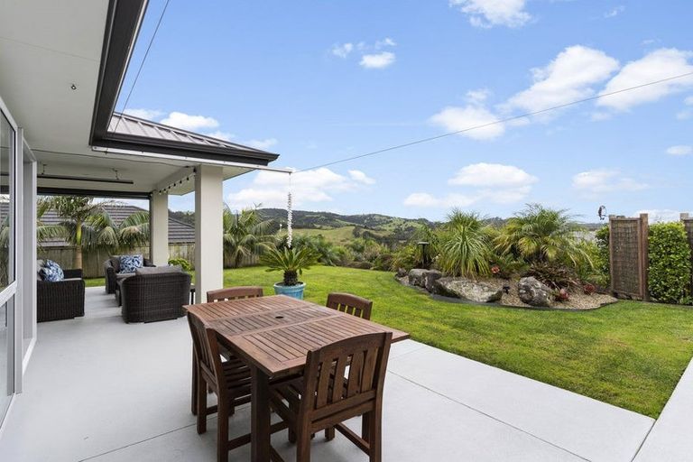 Photo of property in 31 Beachwood Drive, Hatfields Beach, Orewa, 0931