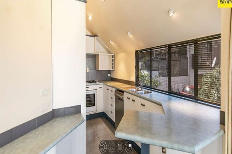 Photo of property in 2/25 Waimarie Street, Saint Heliers, Auckland, 1071