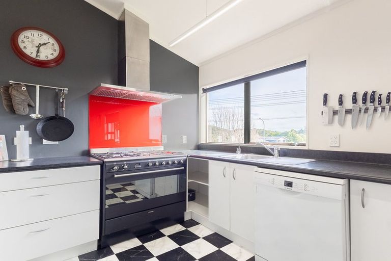 Photo of property in 107 Ruapehu Street, Paraparaumu, 5032