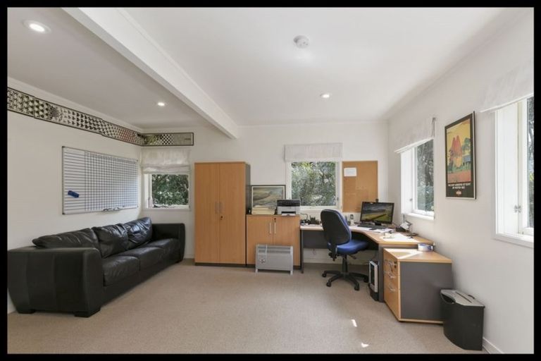 Photo of property in 29 Spencer Street, Crofton Downs, Wellington, 6035