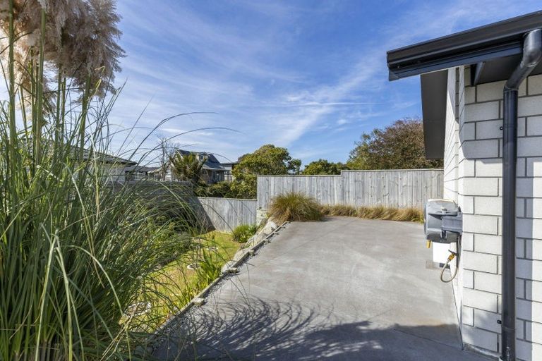 Photo of property in 39 Aratapu Street, Waitara, 4320