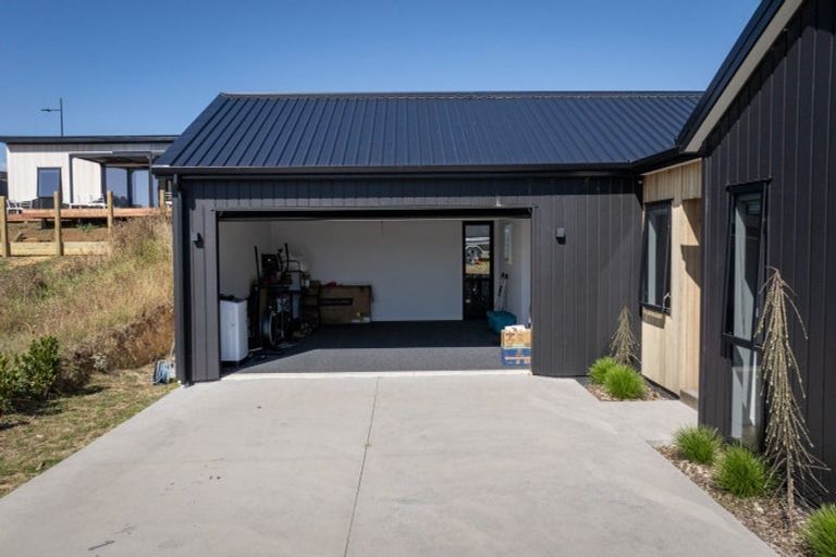 Photo of property in 2 Tunarau Street, Raglan, 3225