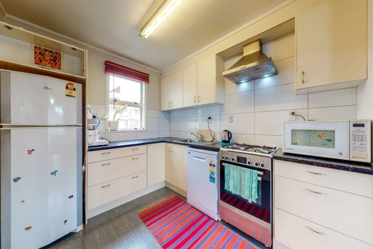 Photo of property in 9/163 Rongotai Road, Rongotai, Wellington, 6022