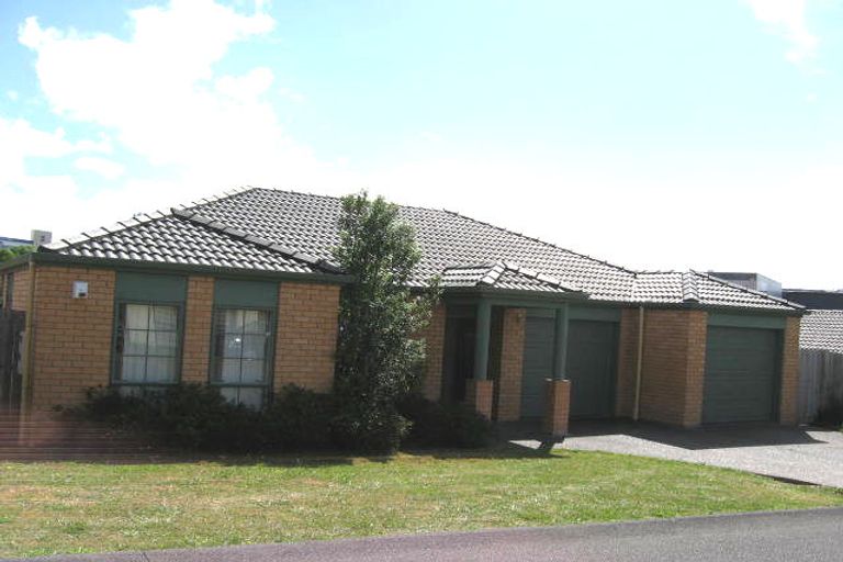 Photo of property in 88 Bluebird Crescent, Unsworth Heights, Auckland, 0632