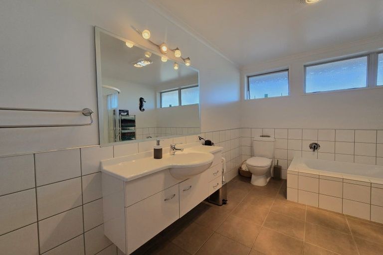 Photo of property in 135 Hall Street, Hokitika, 7810