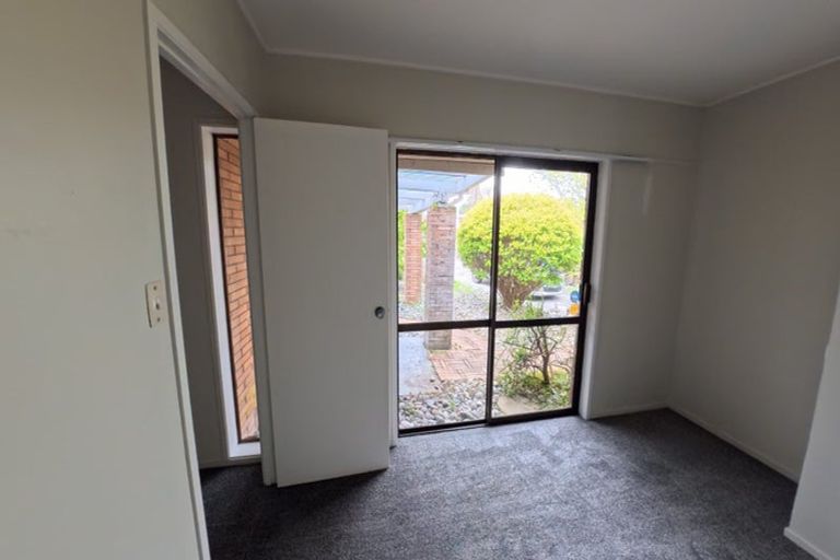 Photo of property in 55 Walworth Avenue, Pakuranga Heights, Auckland, 2010