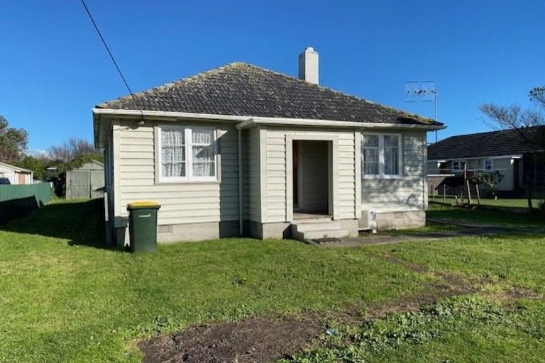 Photo of property in 9 Hulke Street, Foxton, 4814